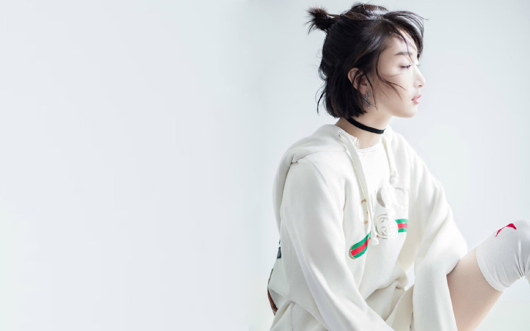 意甲激烈较量，比分1-1，场上快节奏，成功传球率86%，抢断成功率74%