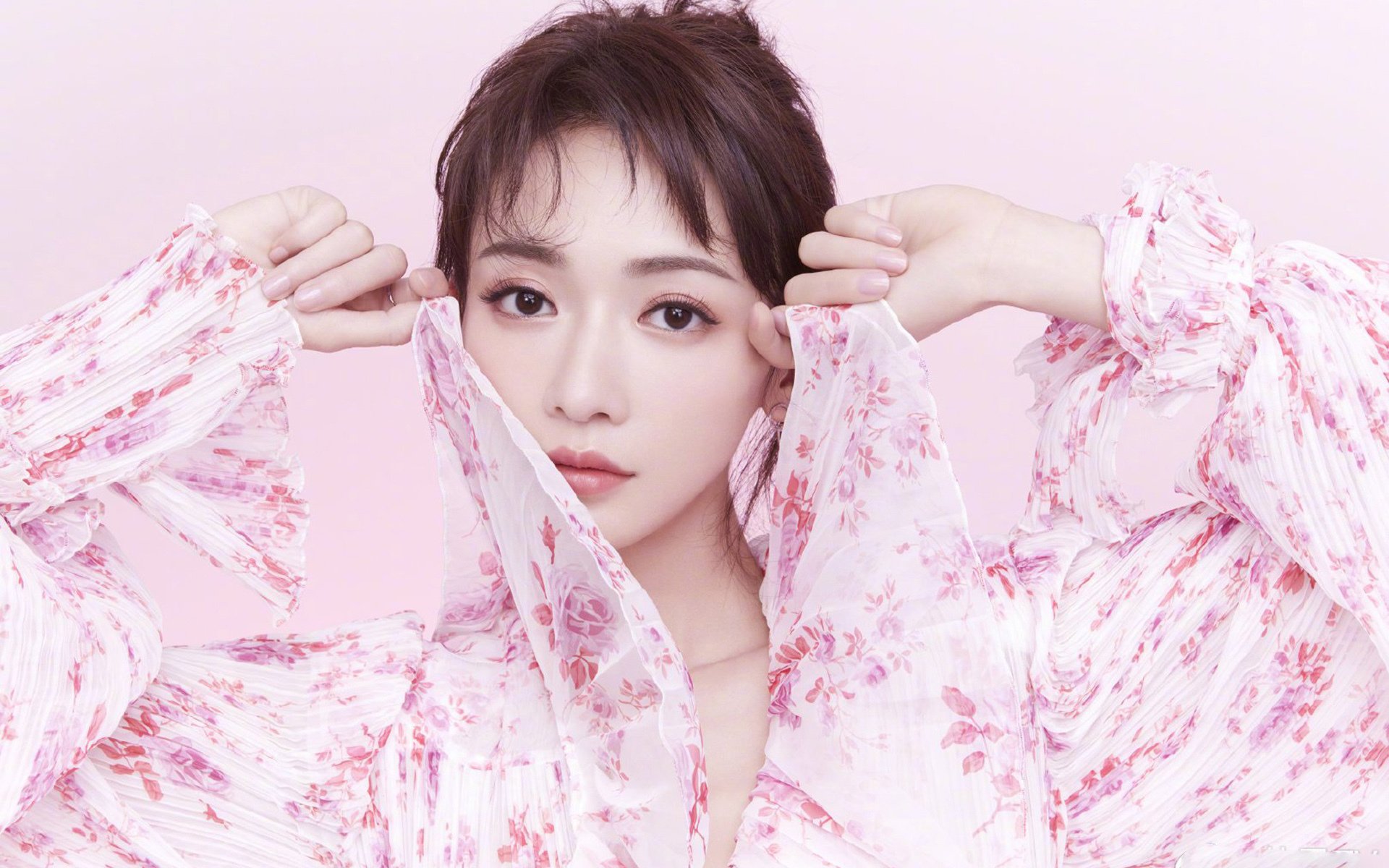 瑞士队门将费尔南德斯在巴黎奥运会上展现出高水平的扑救能力，费尔南德斯十佳球